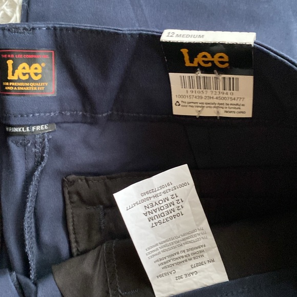 New Lee straight leg casual work navy blue stretch mid rise pants, size 12 M - Picture 3 of 8